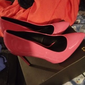 Hot pink heels 8 1/2 BRAND NEW
